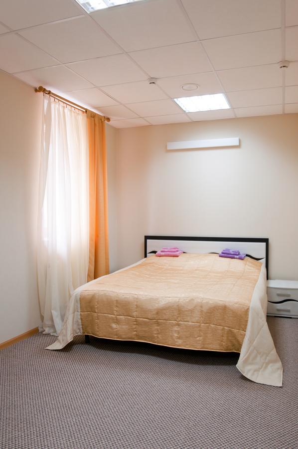 Avenue Hotel Zaslawye ภายนอก รูปภาพ